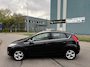 Ford Fiesta 1.25i Titanium 5-Deurs 82 PK. Zuinige en zeer fijn rijdende auto !!! Alle keuringen toegestaan !! Distributieriem en waterpomp vervangen bij 93.000 KM !