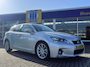 Lexus CT 200h Hybrid Luxury Line | Orig. NL | Mark Levinson premium Audio | Trekhaak afn. |