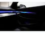 BMW i5 Touring eDrive40 84 kWh * SoH 96% - Trekhaak - Head Up - 360° - Stoelventilatie - Iconic Glow - ACC - Dodehoek *