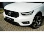 Volvo XC40 T5 Recharge R-Design | Pano | Harman Kardon | Stuurverw.