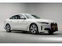 BMW i4 eDrive40 84 kWh [ Adapt.cruise Sportstoelen Apple/Android ]