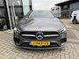 Mercedes-Benz A-klasse 180 AMG NIGHT PANO/SFEER/MEMORY/BURMESTER/ WIDESCREEN/NAVI/MATRIXLED/2XKEYLESS/CLIMA/STOELVERWARMING/S&S/SPORTZETELS - 1E. EIG - NL AUTO/KM = NAP