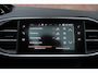 Peugeot 308 1.2 PureTech 130pk Allure - Apple CarPlay - Climate control - Cruise control - Navigatiesysteem - Parkeersensoren - Panoramadak - Trekhaak
