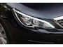 Peugeot 308 1.2 PureTech 130pk Allure - Apple CarPlay - Climate control - Cruise control - Navigatiesysteem - Parkeersensoren - Panoramadak - Trekhaak