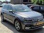Volkswagen Tiguan 2.0 TSI 4Motion Highline BomVol Pano Keyless 360 Camera Standkachel StoelVW Elektrisch Achterklep Trekhaak NAP