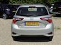 Toyota Yaris 1.5 VVT-i Comfort Camera Cruise PDC StoelVerwarming Zeer Laag Kilometers