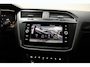 Volkswagen Tiguan Allspace 1.5 TSI R-Line Highline 7P Aut. [ Panoramadak Camera Stoelverwarming ]