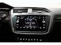 Volkswagen Tiguan Allspace 1.5 TSI R-Line Highline 7P Aut. [ Panoramadak Camera Stoelverwarming ]