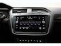 Volkswagen Tiguan Allspace 1.5 TSI R-Line Highline 7P Aut. [ Panoramadak Camera Stoelverwarming ]