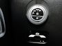 Mercedes-Benz C-klasse 300 e 140 Years Edition | Premium Plus | Nightpakket | Trekhaak | Panoramaschuifdak | 360° camera | GUARD 360° Plus | Middenconsole metaalstructuur | 19" multispaaks lichtmetalen AMG-velgen |