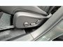Volvo XC40 2.0 B3 Ultra Dark 19” Wielen - Panoramadak - Harman Kardon Audio - 360 Camera - R980 Interieur – Power seats met memory - Full led koplampen –Donkere hemel