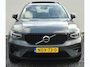 Volvo XC40 2.0 B3 Ultra Dark 19” Wielen - Panoramadak - Harman Kardon Audio - 360 Camera - R980 Interieur – Power seats met memory - Full led koplampen –Donkere hemel