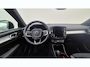 Volvo XC40 2.0 B3 Ultra Dark 19” Wielen - Panoramadak - Harman Kardon Audio - 360 Camera - R980 Interieur – Power seats met memory - Full led koplampen –Donkere hemel