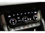Skoda Karoq 1.5 TSI ACT Sportline Business | Canton audio | Camera | Trekhaak | Cruise control | Navigatie | Stuur & stoelverwarming |