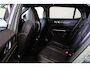 Lynk & Co 01 1.5 More VOORRAAD ACTIE OP=OP - Panorama/schuifdak - Adaptieve Cruise control met stuurovername - Infinity Audio by Harman/Kardon - BLIS - Stoelverwarming voor - Adaptieve LED koplampen - Geïntegreerde dashcam voor - Elektr. bedienb. achterklep - Draadloze Apple Carplay & Android Auto - Keyless Entry & drive - 20' LMV