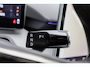 Polestar 4 Long Range Single Motor Prime 100 kWh Panorama dak | Pilot Assist | 360° 3D Camera | Harman Kardon Premium Sound | ​Head-up display | Verlicht logo | Pixel LED-koplampen met adaptief groot licht | Touchscreen achterin | 12-voudig verstelbare stoelen | Elektrisch verstelbare achterstoelen | Verwarmd stuurwiel en verwarmbare achterstoelen | Klimaatregeling met 3 zones | Intelligente luchtreiniging | 22 kW AC-laden