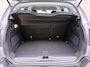 Citroën C3 Aircross SUV Shine 110pk | Navigatie | Achteruitrijcamera | Climate Control | Cruise Control | Parkeersensoren | Apple Carplay / Android Auto | DAB+ radio | Bluetooth | Elektrisch inklapbare spiegels | Automatisch dimlicht | Regensensor | Multifunctioneel lederen stuurwiel | Donker getint glas | 16" lichtmetalen velgen |