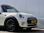 MINI Cooper 3-Deurs 1.5 CHILI BUSINESS/PANO/FULL LED/KEYLESS/HALF-LEDER/CLIMATE/17''LMV