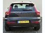Volvo XC40 2.0 B3 Black Edition Plus 20” Wielen - Adaptive Cruise Control - Harman Kardon Audio - Climate - R7C0 Interieur – Camera achter - PDC voor en achter - Power seats links met memory - Two Tone