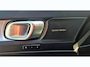 Volvo XC40 2.0 B3 Black Edition Plus 20” Wielen - Adaptive Cruise Control - Harman Kardon Audio - Climate - R7C0 Interieur – Camera achter - PDC voor en achter - Power seats links met memory - Two Tone