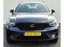 Volvo XC40 2.0 B3 Black Edition Plus 20” Wielen - Adaptive Cruise Control - Harman Kardon Audio - Climate - R7C0 Interieur – Camera achter - PDC voor en achter - Power seats links met memory - Two Tone