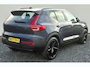 Volvo XC40 2.0 B3 Black Edition Plus 20” Wielen - Adaptive Cruise Control - Harman Kardon Audio - Climate - R7C0 Interieur – Camera achter - PDC voor en achter - Power seats links met memory - Two Tone