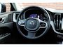 Volvo XC60 T6 Plug-in hybrid AWD Inscription Exclusive | Panoramadak | Stoel- en stuurverwarming | Parkeercamera | Elektrisch verstelbare stoelen | Trekhaak |