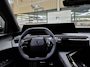 Peugeot e-5008 GT Exclusive 73 kWh 7p | Fase 3 laden | SOH 100% | Panorama/schuifdak | Lederen bekleding | Trekhaak | NL auto |