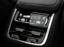 Volvo XC90 2.0 T8 Plug-in hybrid AWD Ultra Dark Automaat / B&W Audio / Luchtvering / 22" velgen / Stoelventilatie+Massage / Head-Up Display / 360 Camera / Panoramadak /