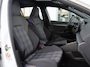Volkswagen Golf 1.5 eHybrid GTE | Panoramadak | Trekhaak wegklapbaar | Adaptief onderstel | Head-up | Matrix LED | 360° camera | Black style |