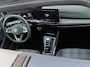 Volkswagen Golf 1.5 eHybrid GTE | Panoramadak | Trekhaak wegklapbaar | Adaptief onderstel | Head-up | Matrix LED | 360° camera | Black style |
