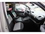 Citroën Berlingo 1.2 PureTech Shine AUTOMAAT NAVI CAMERA PDC HEUD-UP KEYLESS TREKHAAK RIJKLAARPRIJS!!
