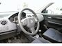 Suzuki Swift 1.3 Shogun VERSNELLINGSBAK MAAKT IETSJE LAWAAI