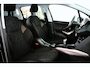 Peugeot 2008 1.2 PureTech Style Navi / Cruisecontrol / Panorama / ECC