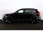 Volvo EX40 Extended Range Ultra Black Ed. 82 kWh - Panorama/schuifdak - IntelliSafe Assist & Surround - 360º Camera - Harman/Kardon audio - Verwarmde voorstoelen & stuur - Parkeersensoren voor & achter - Elektr. bedienb. voorstoelen met geheugen links - Draadloze tel. lader - Warmtepomp - Extra getint glas - Inklapbare trekhaak - 20' LMV