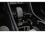 Volvo EX40 Extended Range Ultra Black Ed. 82 kWh - Panorama/schuifdak - IntelliSafe Assist & Surround - 360º Camera - Harman/Kardon audio - Verwarmde voorstoelen & stuur - Parkeersensoren voor & achter - Elektr. bedienb. voorstoelen met geheugen links - Draadloze tel. lader - Warmtepomp - Extra getint glas - Inklapbare trekhaak - 20' LMV