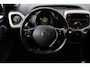 Citroën C1 1.0 e-VTi Feel/ 5-Drs/ Airco/ C.V. Afstand/ Elek. Ramen/ Isofix/ Bluetooth/ Multi. Stuur/ Toerenteller/ AUX & USB/ Chroom/ Extra getint glas/ LED Dagrijverl.