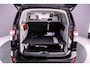 Volkswagen ID. Buzz 1st Max 77kWh | Elektrische deuren | Achteruitrijcamera | Stoel- en stuurverwarming | Matrix LED | Trekhaak