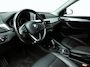 BMW X1 sDrive20i High Executive Automaat | Trekhaak (1800kg) | Dealer onderhouden | Navigatie | Parkeersensoren | 17"