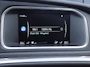 Volvo V40 1.6 T2 Momentum | Cruise control | Stoelverwarming | Trekhaak | Climate control | Parkeersensoren | Bluetooth |