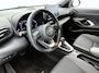 Toyota Yaris Cross 1.5 Hybrid Dynamic + | Dodehoek detectie | Stoel+stuurverwarming | Parkeersensoren voor+achter | LED Matrix | Draadloze telefoonlader | Climate Control | Cruise Control Adaptive | Apple CarPlay/Android Auto |