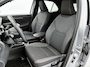Toyota Yaris Cross 1.5 Hybrid Dynamic + | Dodehoek detectie | Stoel+stuurverwarming | Parkeersensoren voor+achter | LED Matrix | Draadloze telefoonlader | Climate Control | Cruise Control Adaptive | Apple CarPlay/Android Auto |