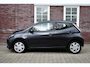 Toyota Aygo Grib Automotive B.V. – Klein in schaal, groot in service! Welkom bij Grib Automotive B.V. uit Sassenheim! Bij ons draait alles om persoonlijk contact, vertrouwen en tevreden klanten. Wij zijn een kleinschalig autobedrijf met een grote passie voor au