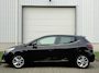 Renault Clio 0.9 TCe Limited / All Season Banden / Cruise Control / Fabrieksnavigatie / Parkeersensoren achter / Lichtmetalen Velgen /