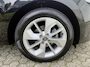 Renault Clio 0.9 TCe Limited / All Season Banden / Cruise Control / Fabrieksnavigatie / Parkeersensoren achter / Lichtmetalen Velgen /