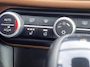 Alfa Romeo Giulia 2.0 T Q4 AWD Veloce / 280 Pk / NL-Auto / 1e-Eigenaar / Vol-Leder / Stuur -en Stoelverwarming / Elektr.-Stoelen met Geheugen / Flippers / Cruise-Control / Climate-Control /Radio-Bluetooth / Navi / PDC V+A / 18'' LMV / Inclusief Winterset LMV! / ENZ.