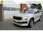 Skoda Kodiaq 1.5 TSI 150PK SPORTLINE BUSINESS 7P 7ST ORIGINEEL NEDERLANDS FULL LED 20INCH ELECTR.TREKHAAK ALCANTARA/LEDER ELECTR.STOEL+MEMORY STOEL/STUUR/VOORRUITVERWARMING ADAPTIEVE CRUISE CAMERA ANDROID/APPLECARPLAY NAVI ENZ...