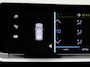 Peugeot e-2008 EV Active Pack 50 kWh | Parkeersensoren | Climate control | Apple Carplay/Android Auto