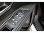 Peugeot 5008 1.6 e-THP 165pk EAT6 Allure | Automaat | Panorama/schuifdak | Luxe stoelen | Stoelverwarming | Trekhaak | LED koplampen |