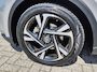 Toyota C-HR / C-HR+ 1.8 Hybrid Style Bi-Tone | Premium Pack | Sensoren v/a | Android